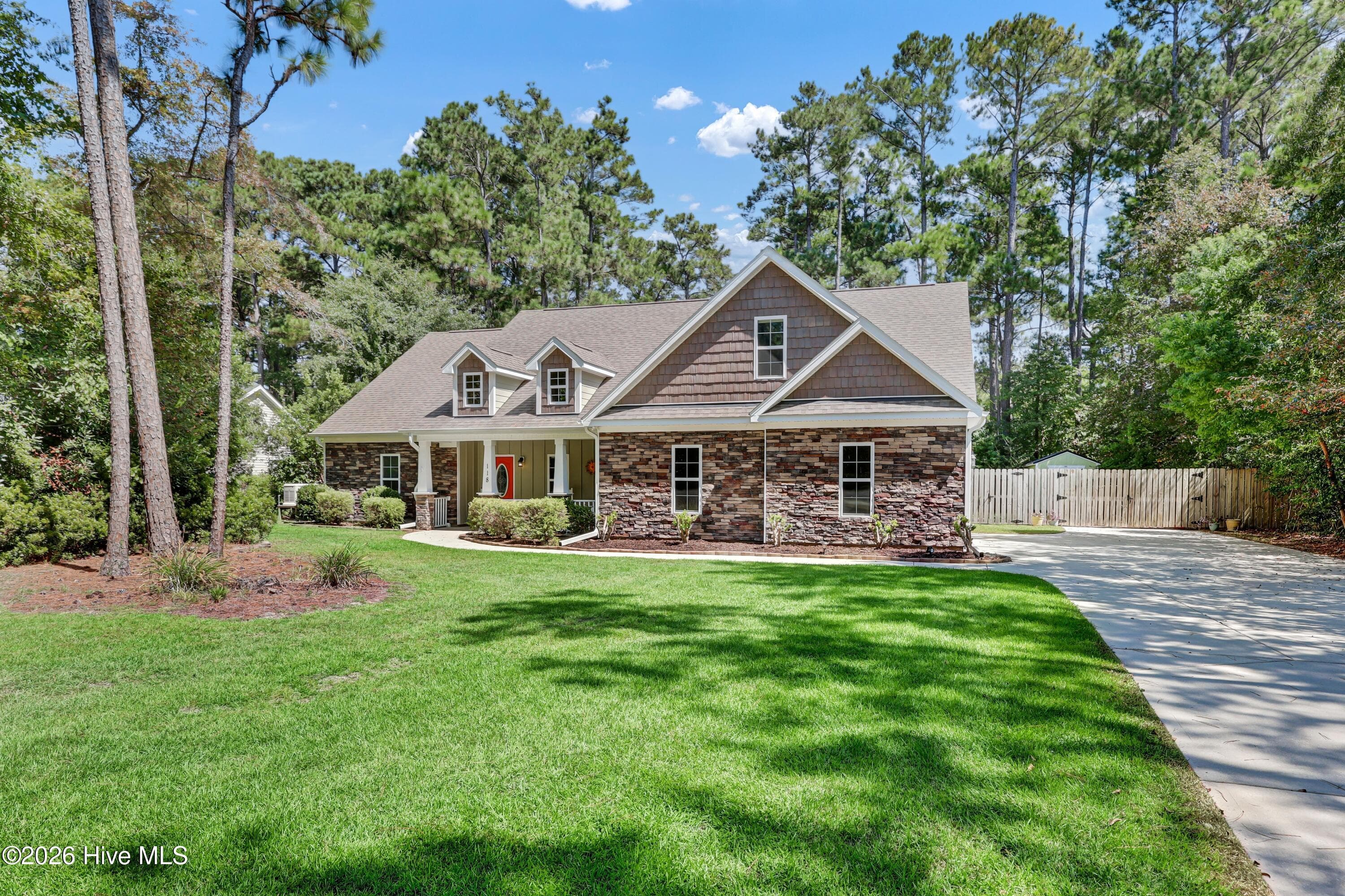Front of 118 Persimmon Lane, Hampstead, NC 28443