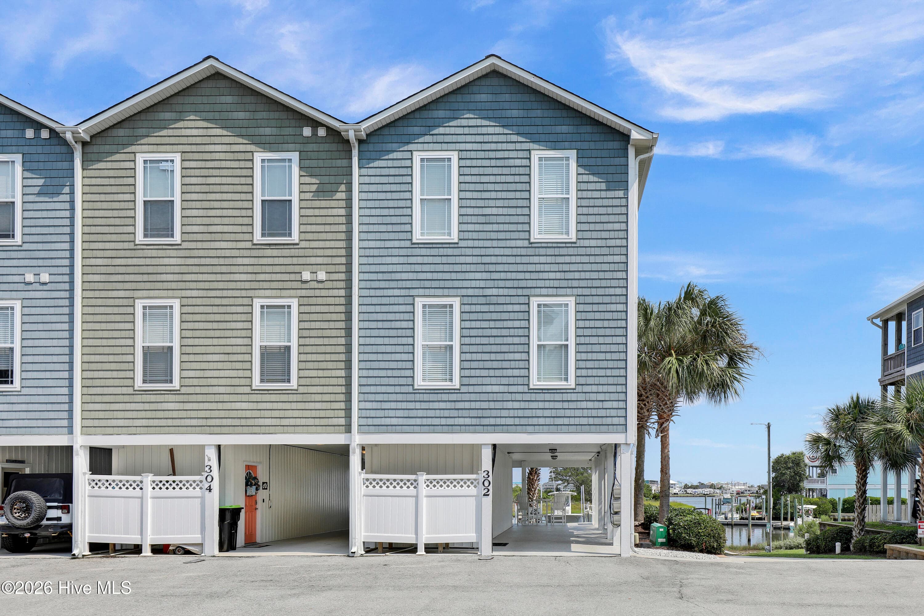 Exterior of 302 Vesta Court, Surf City, NC 28445