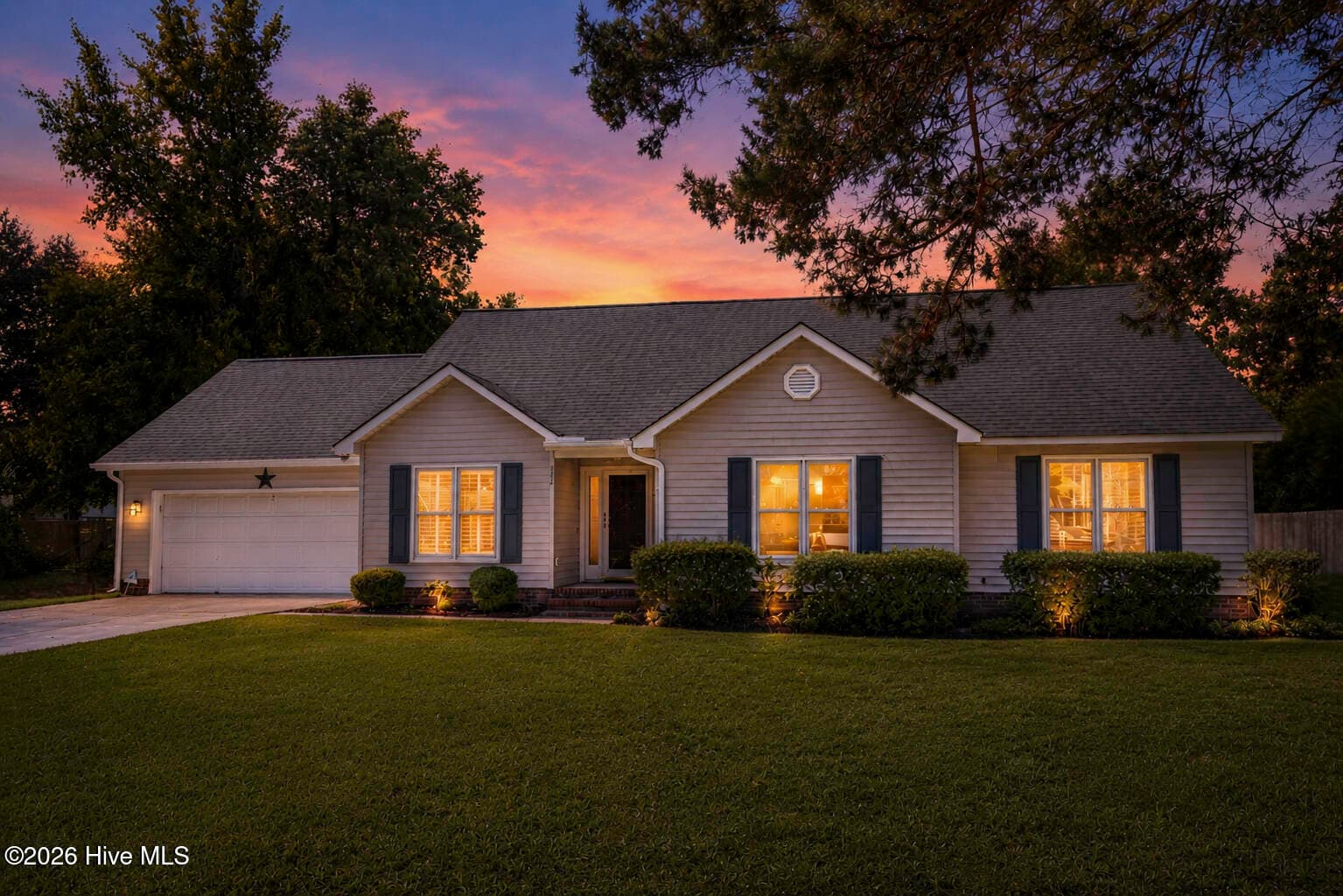 Front of 322 Oakland Drive, Wilmington, NC 28405