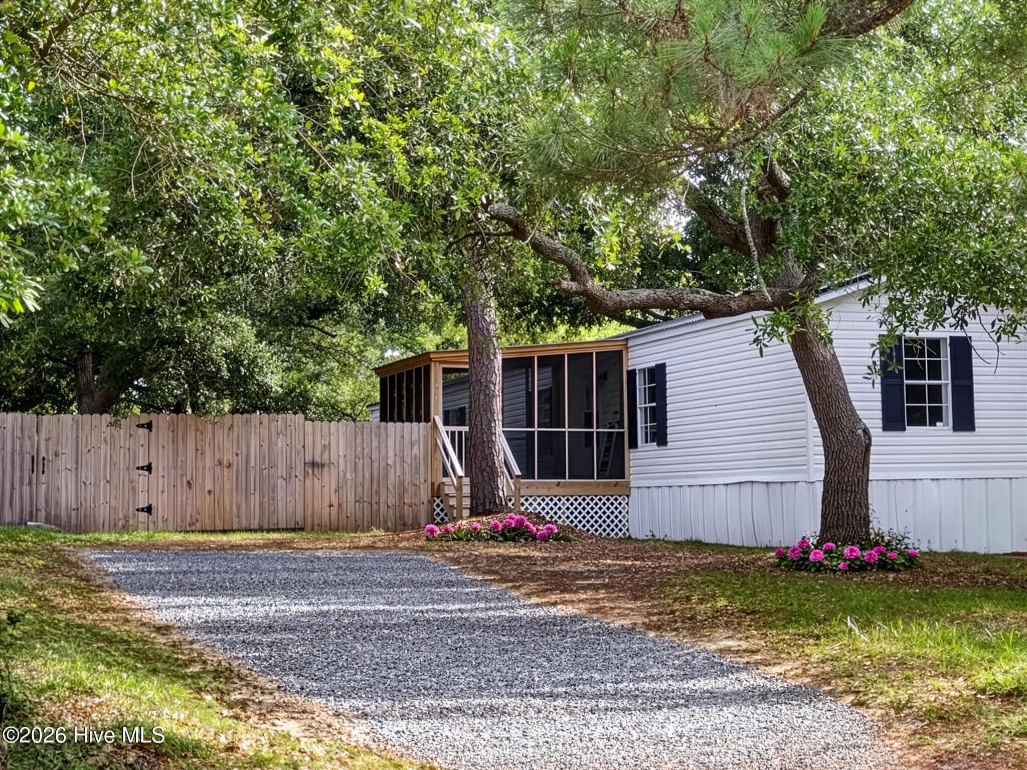 Front of 718 Shell Street, Hampstead, NC 28443