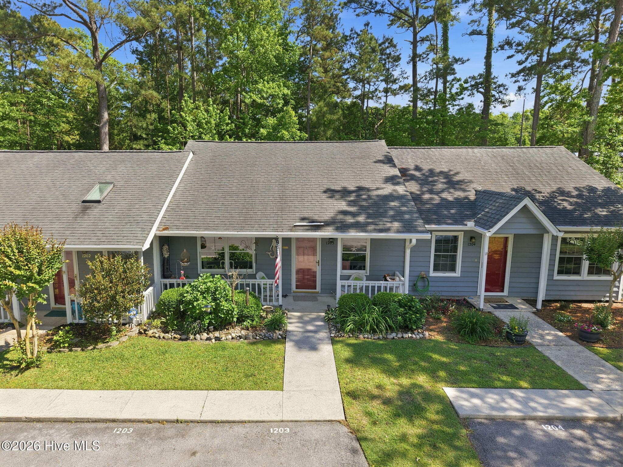 Front of 600 N 35th Street 1203, Morehead City, NC 28557