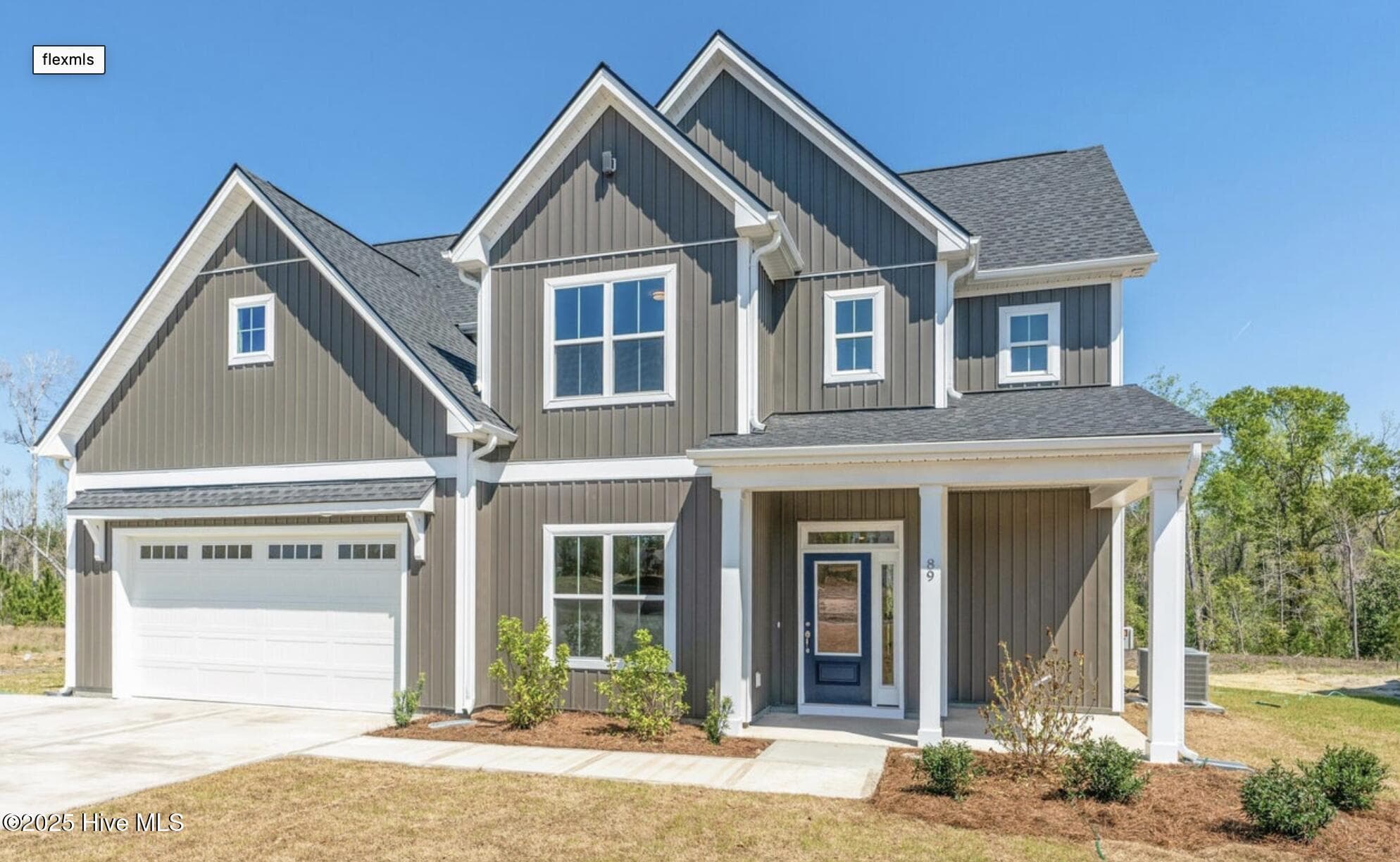 Front of 481 Grandview Drive, Hampstead, NC 28443