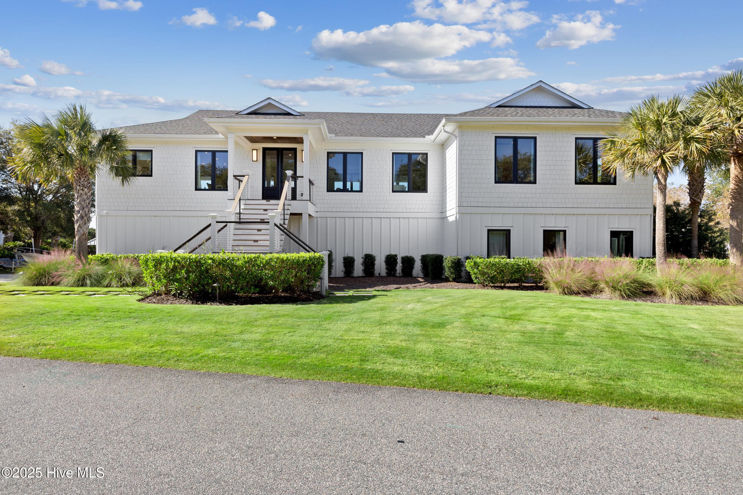 Exterior of 808 Inlet View Drive, Wilmington, NC 28409