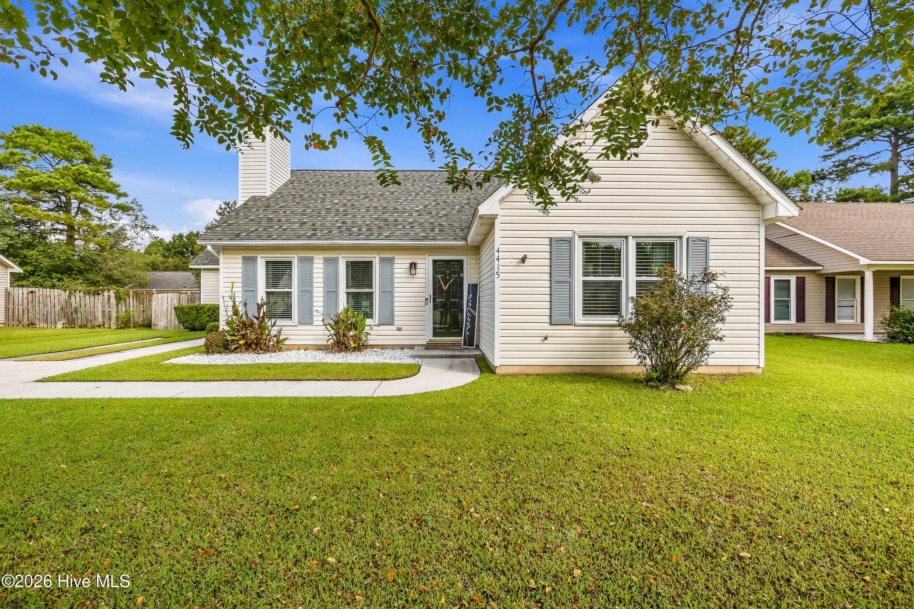 Front of 4415 Woodcroft Court, Wilmington, NC 28405