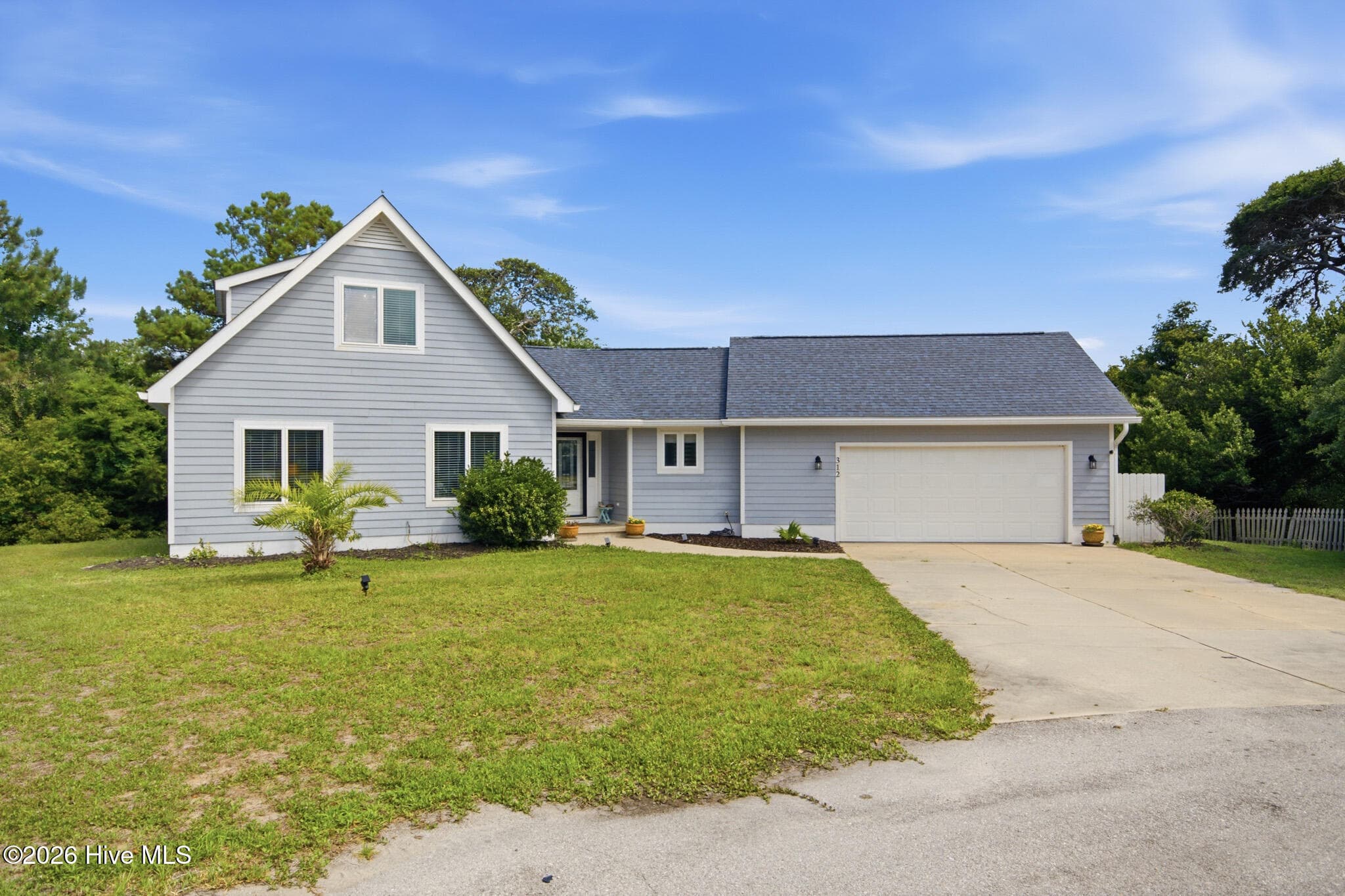 Front of 312 Pine Knoll Circle, Pine Knoll Shores, NC 28512