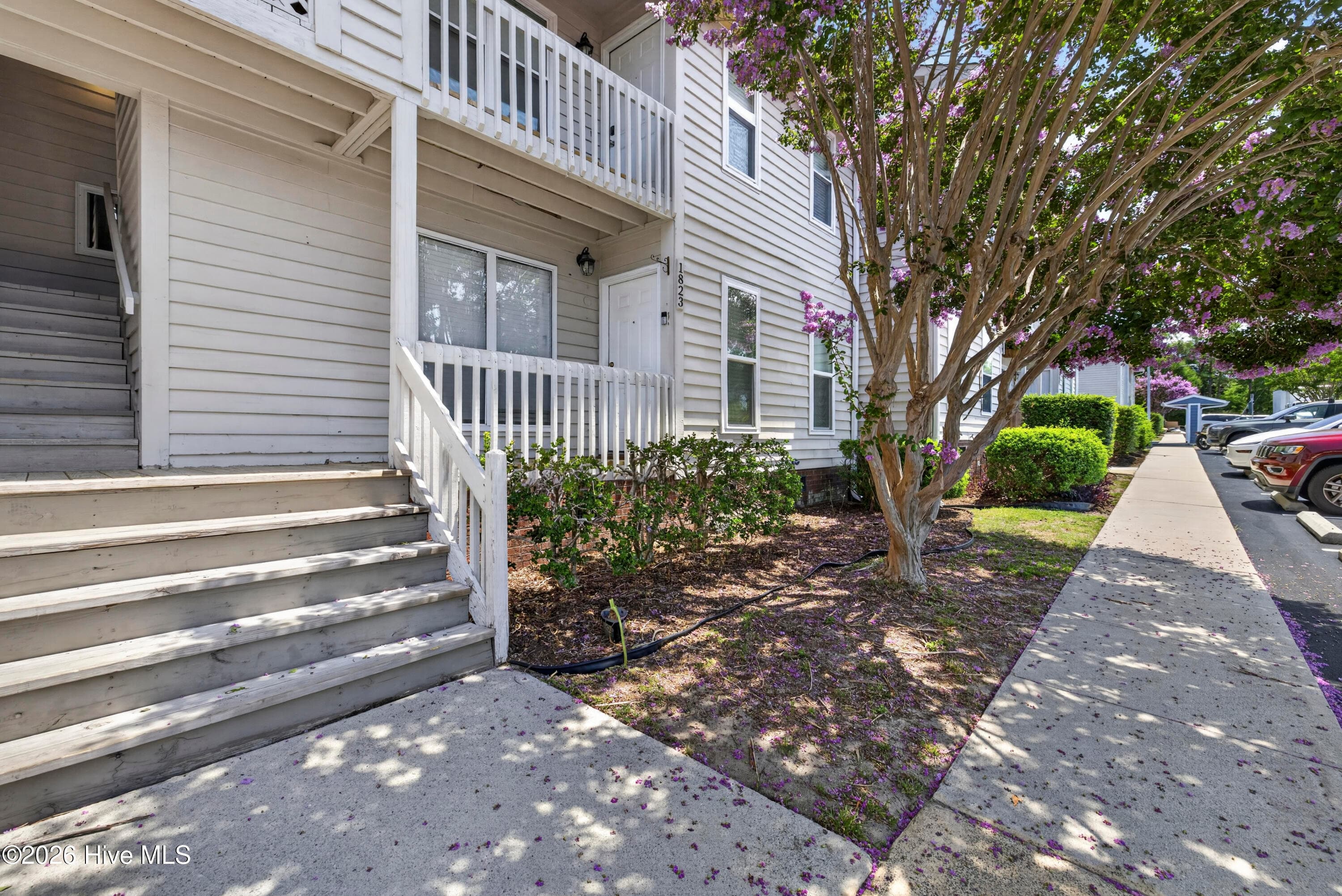 Front of 1823 Savannah Court B3, Wilmington, NC 28403