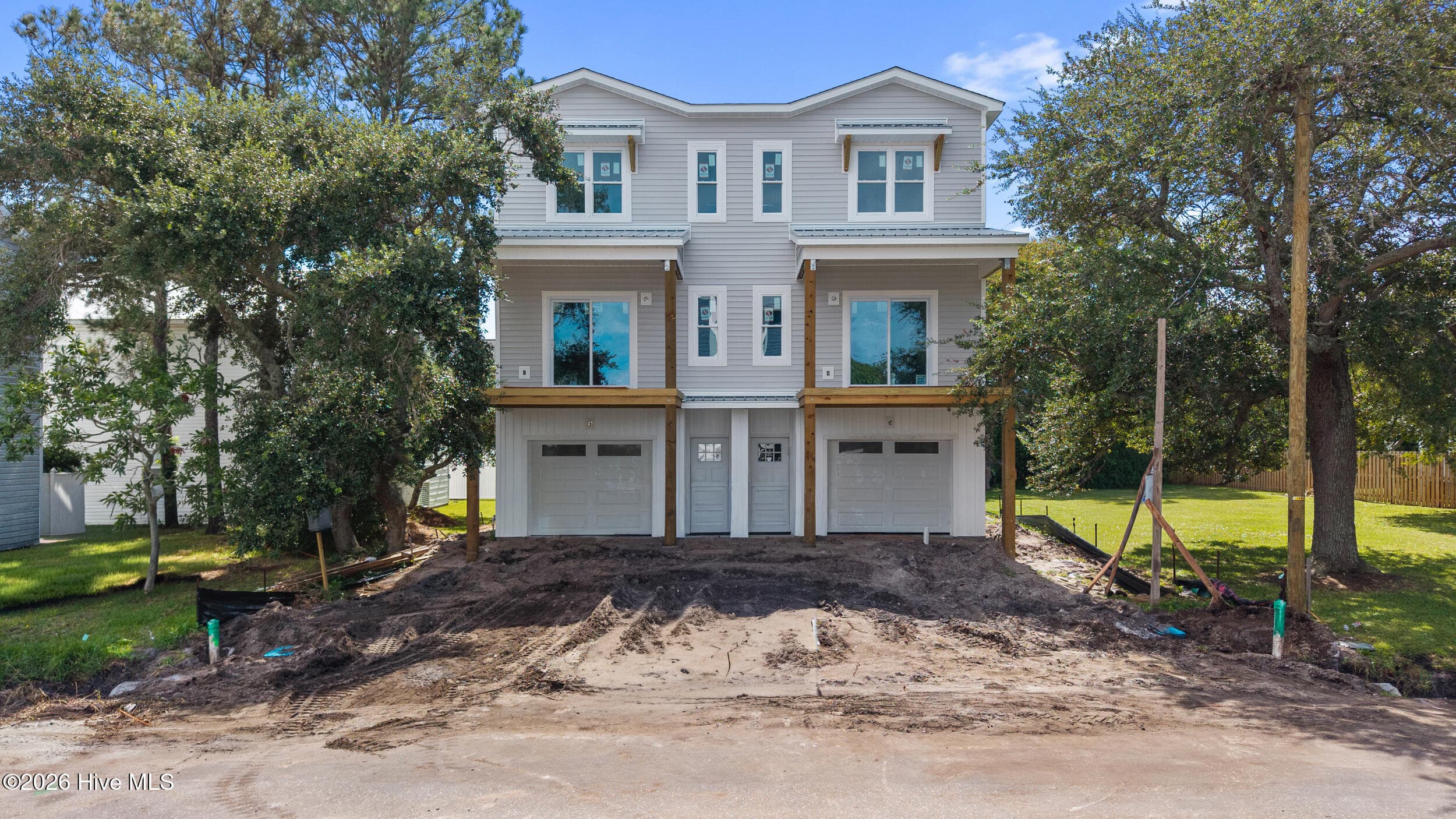 Front of 305 Birmingham Avenue 2, Carolina Beach, NC 28428