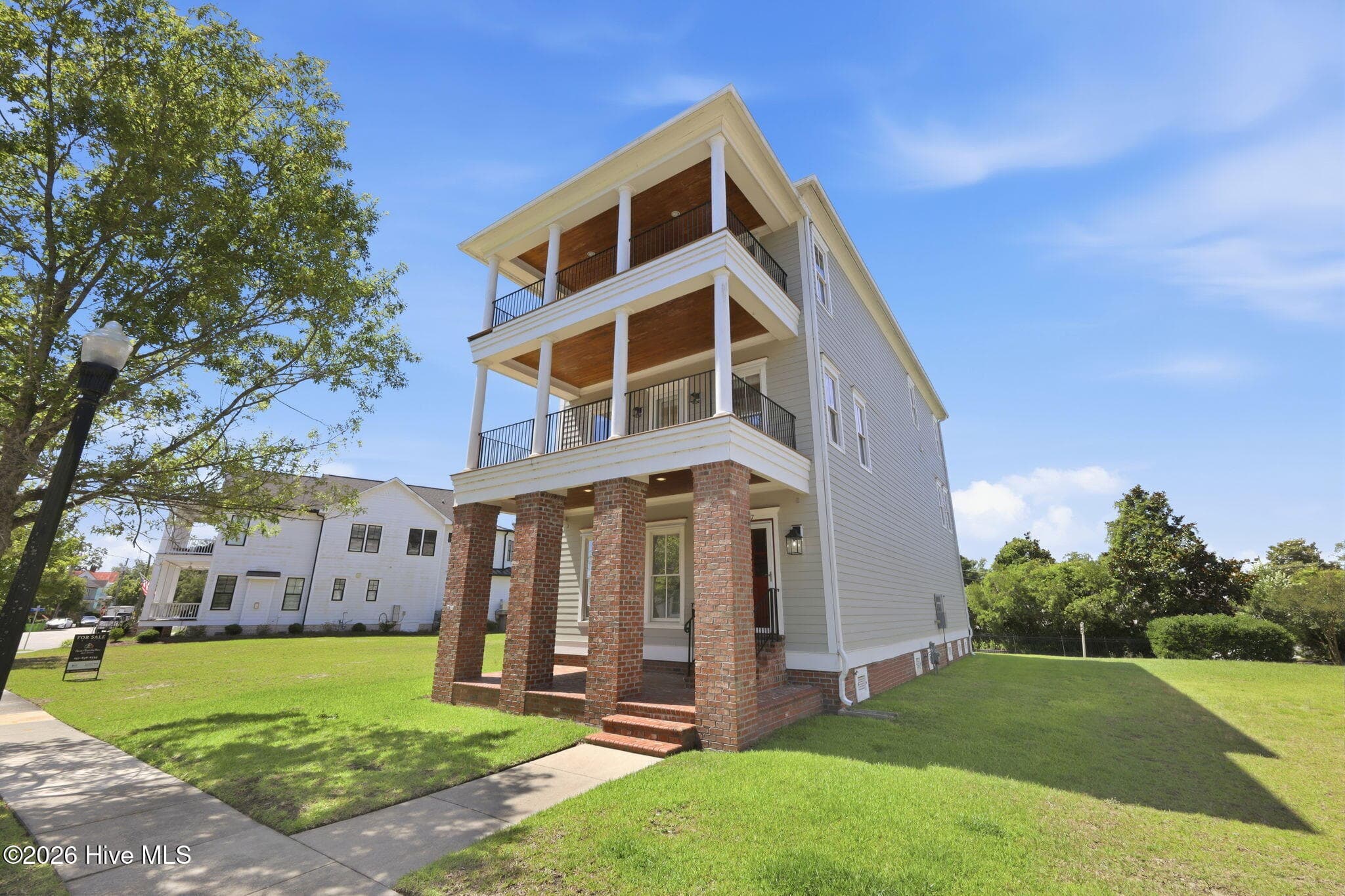 Front of 807 E Front Street, New Bern, NC 28560
