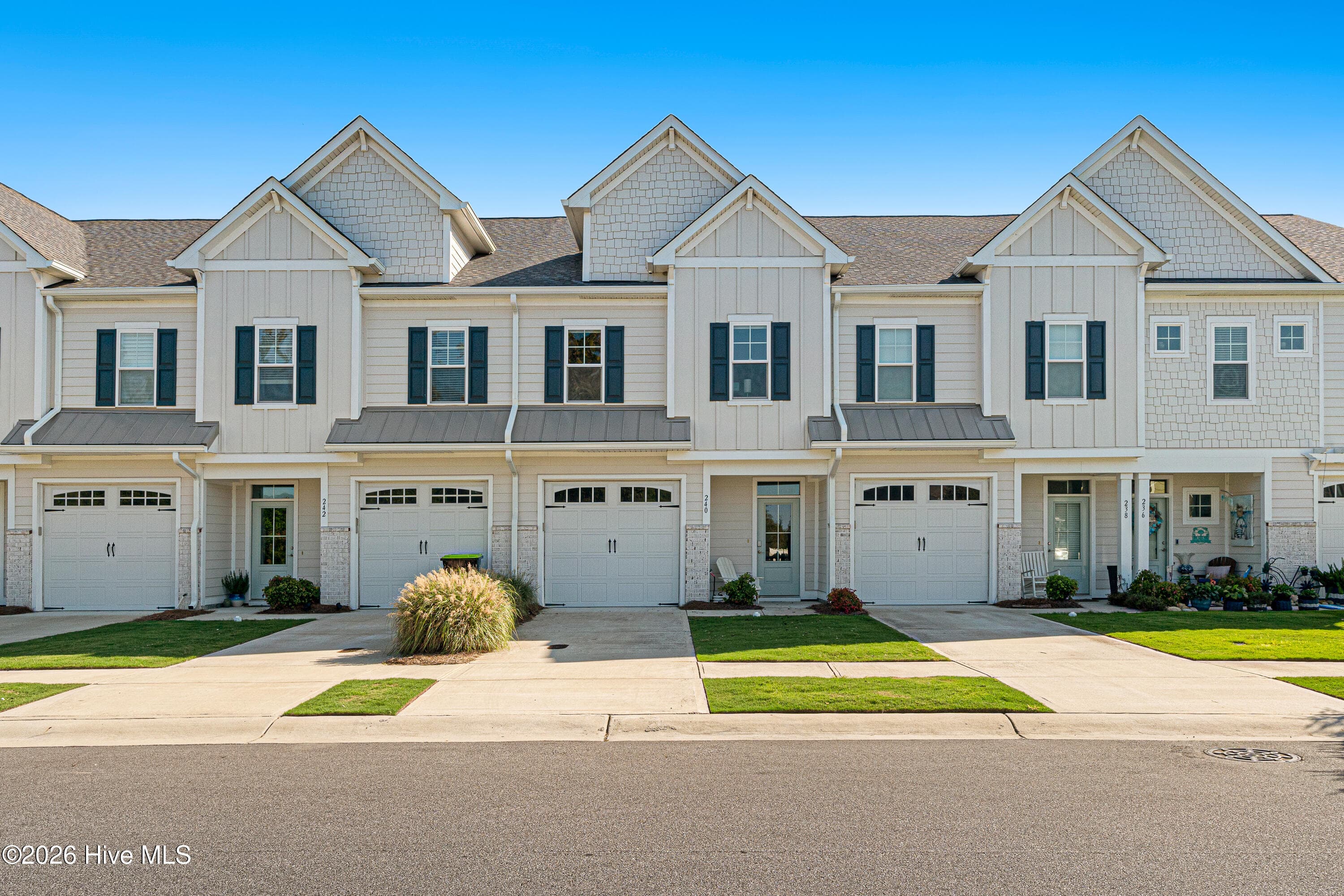 Front of 240 Great Egret Way, Beaufort, NC 28516