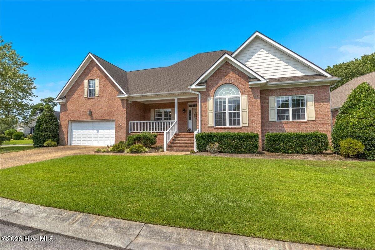 Front of 3808 Verdura Drive, Wilmington, NC 28409