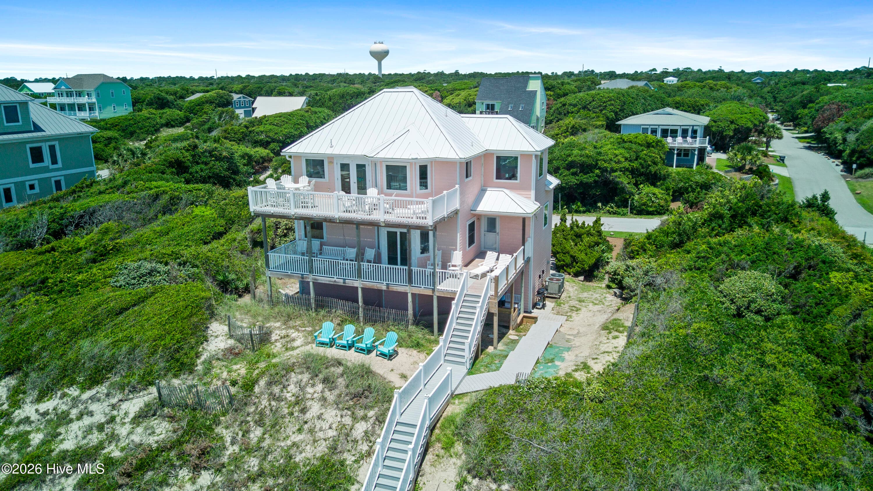 Front of 7321 Ocean Drive, Emerald Isle, NC 28594