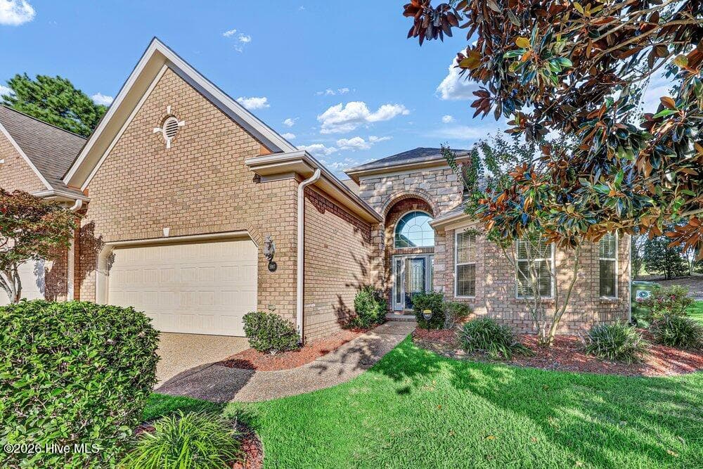 Front of 5917 Fayemont Court, Wilmington, NC 28412