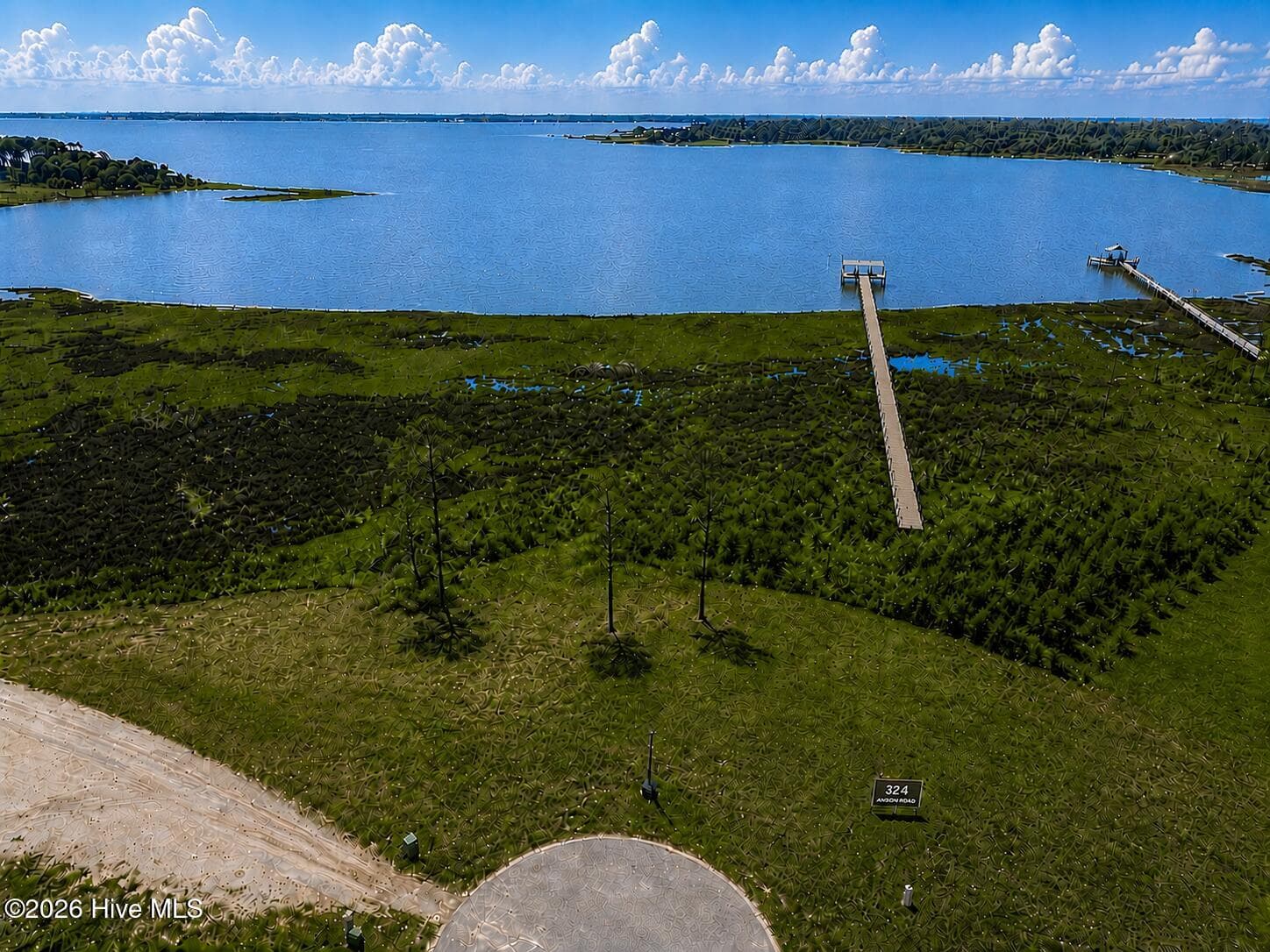 Front of 324 17 Anson Road, Beaufort, NC 28516