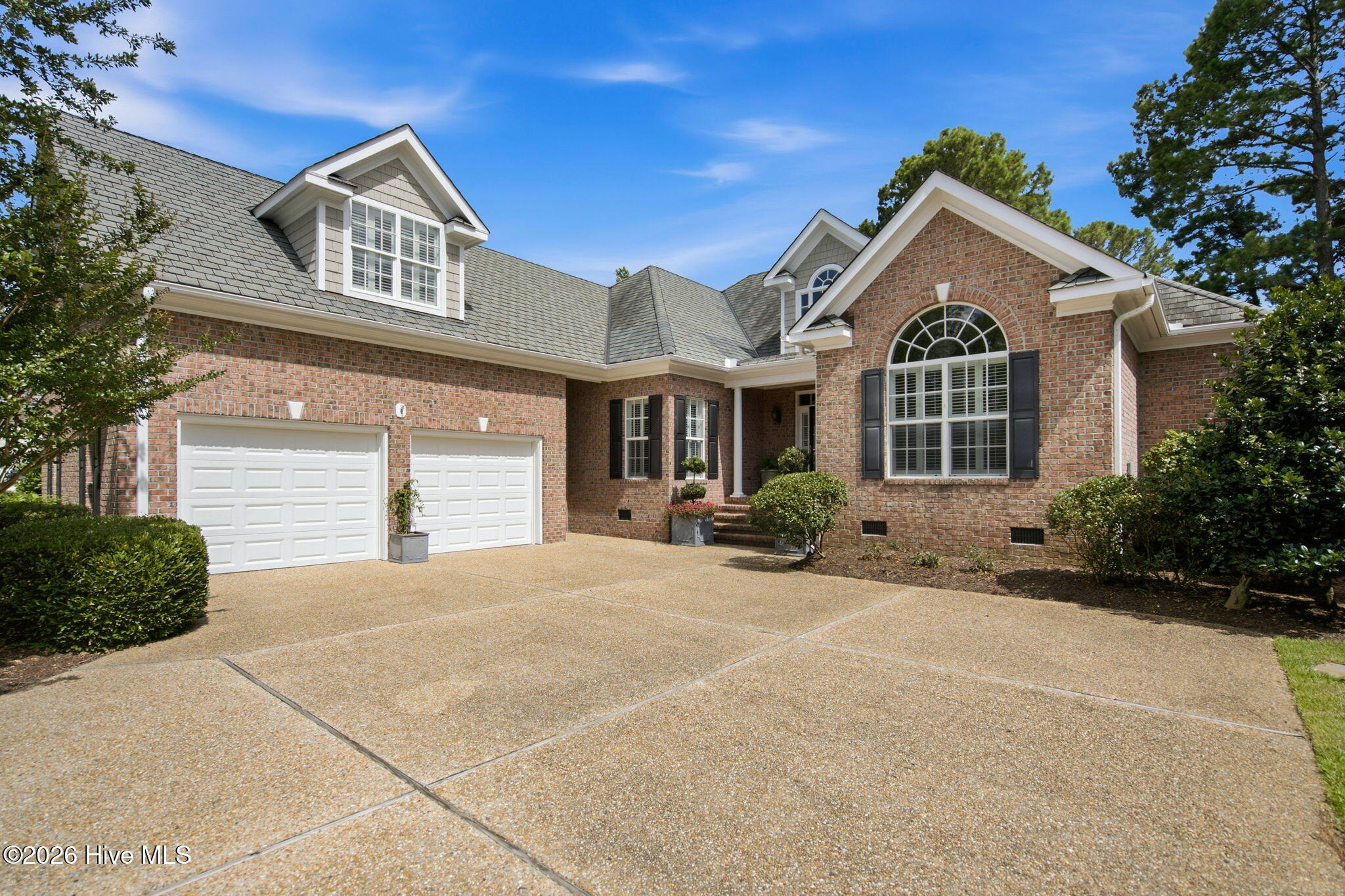 Front of 2118 Bay Colony Lane, Wilmington, NC 28405