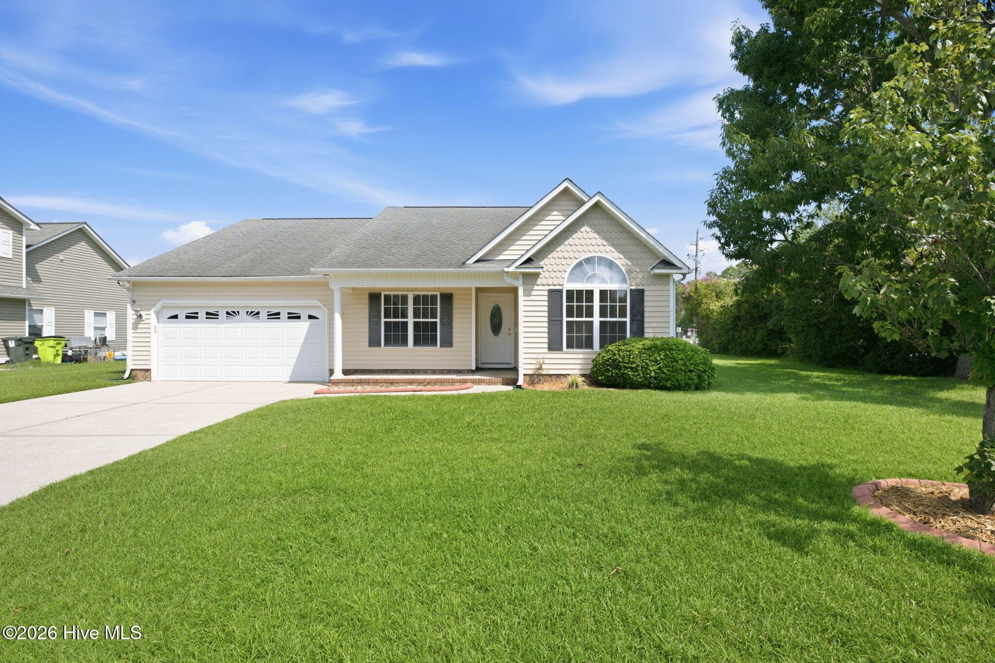 Front of 100 Conner Grant Road, New Bern, NC 28562