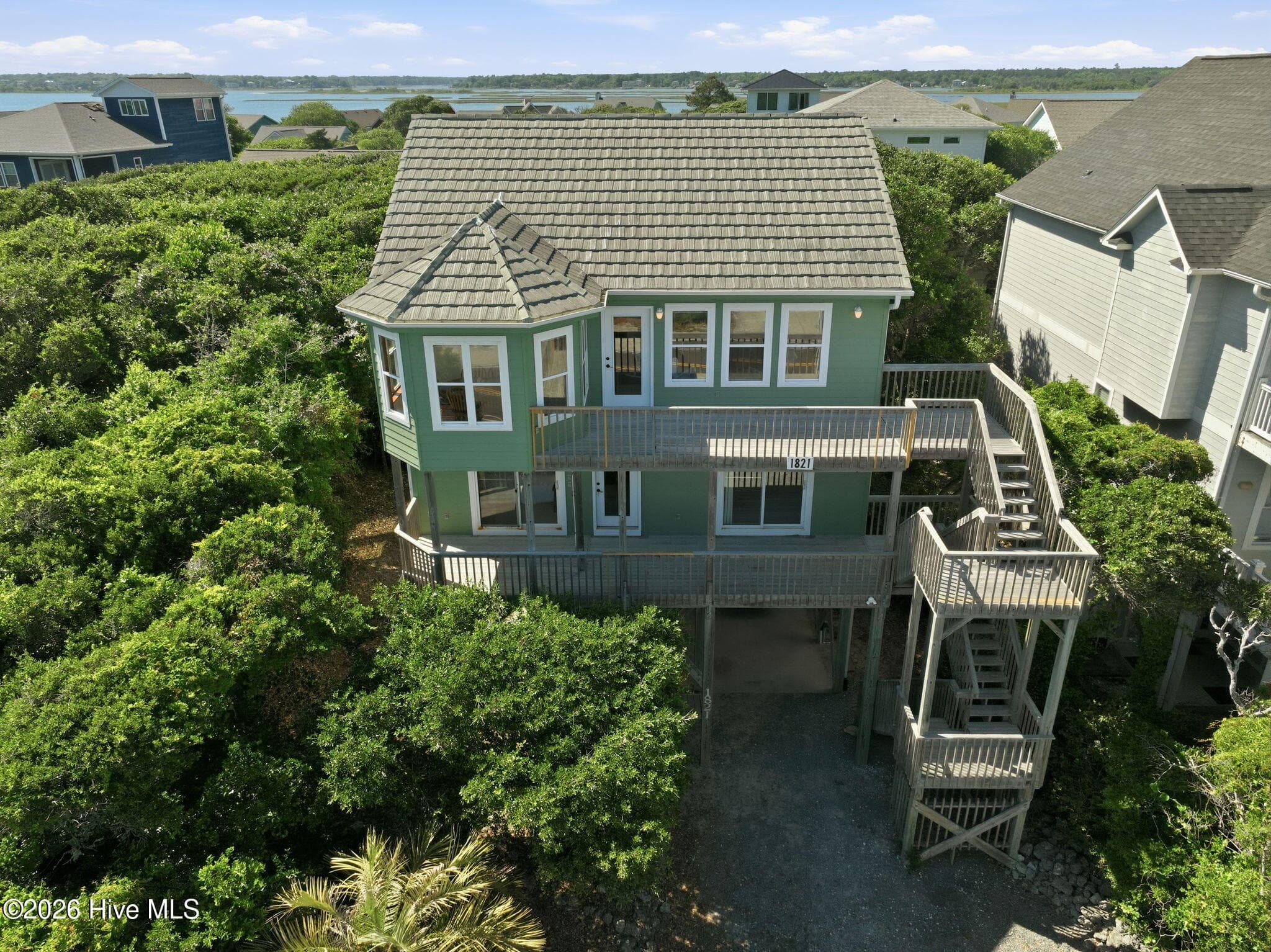 Exterior of 1821 S Shore Drive, Surf City, NC 28445