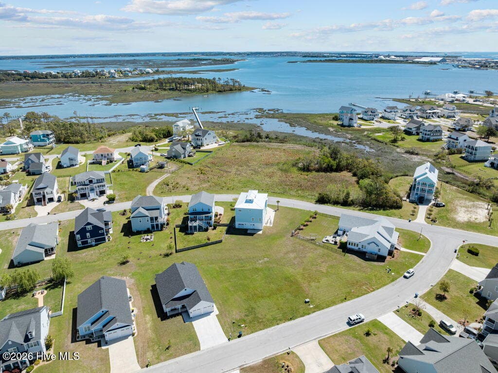 Exterior of 1302 L17 Fathom Way, Morehead City, NC 28557