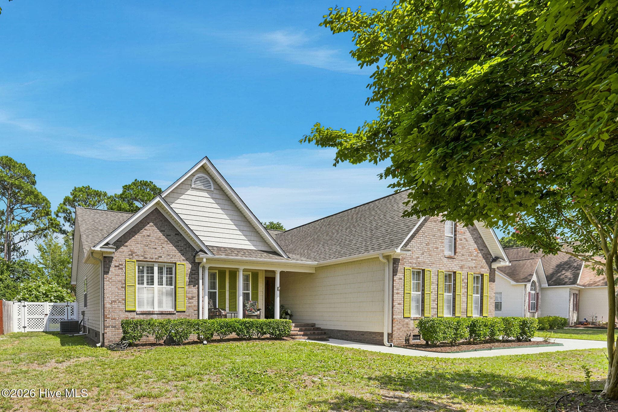 Exterior of 5419 Wood Ridge Road, Wilmington, NC 28409