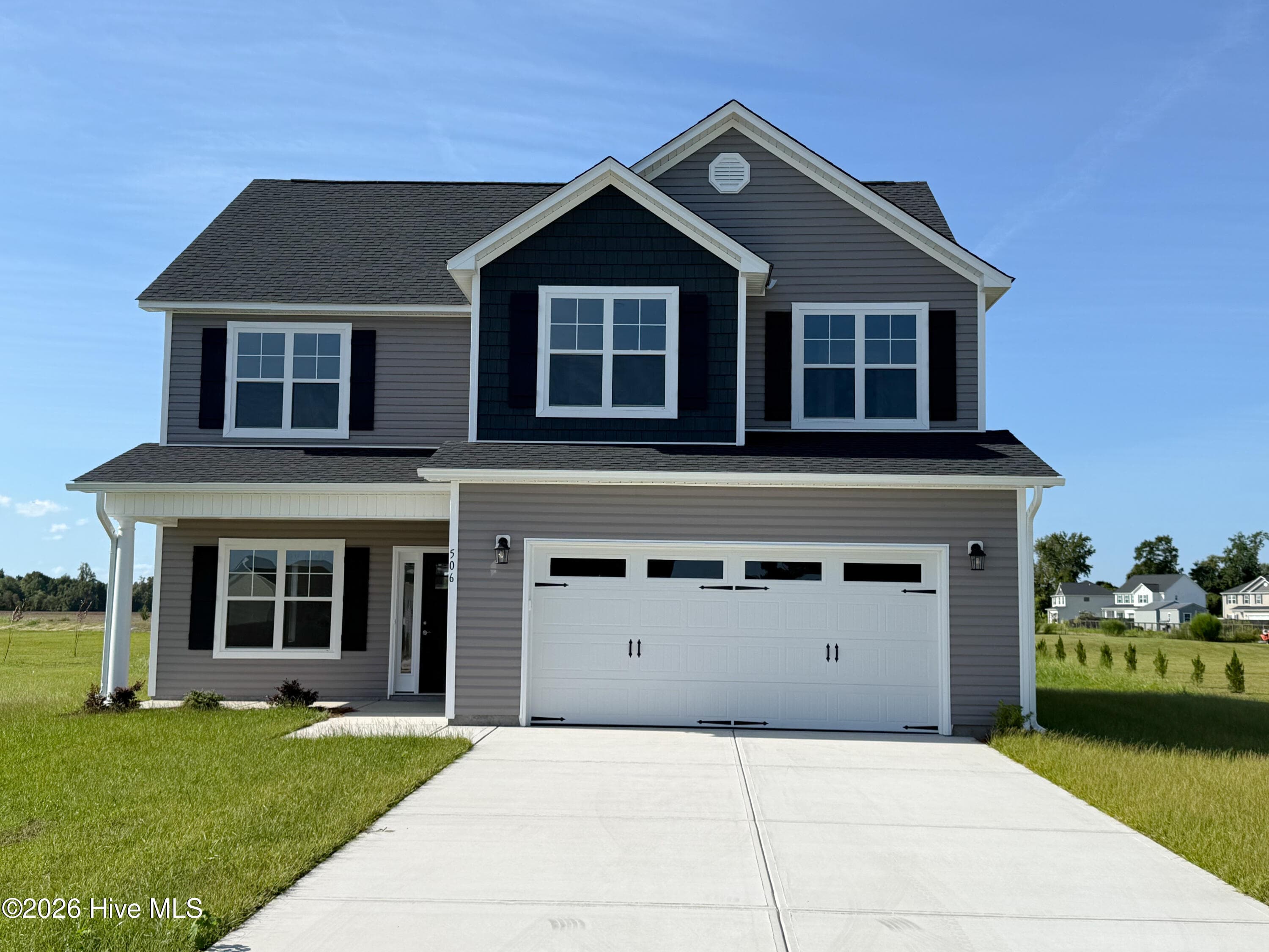 Front of 506 E Black Water Lane, Maysville, NC 28555