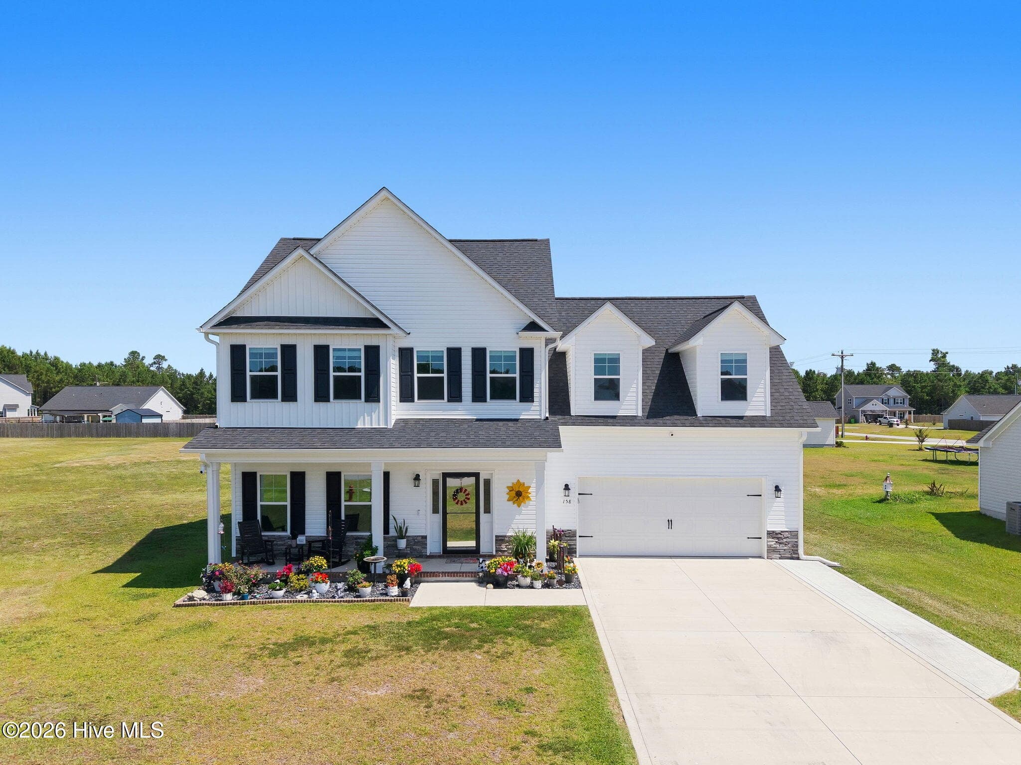 Front of 158 Uzzell Road, Hubert, NC 28539