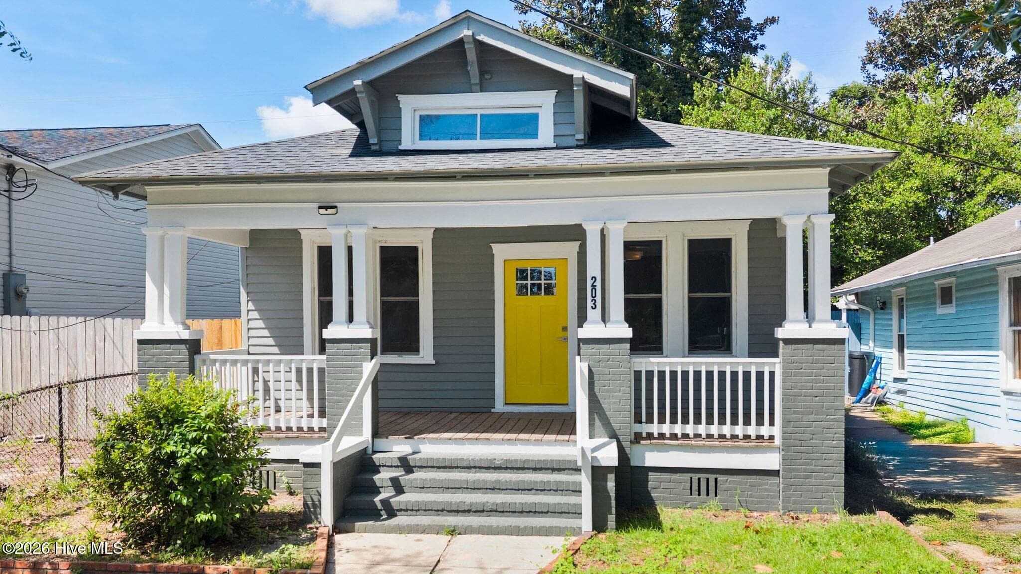Front of 203 N 11th Street, Wilmington, NC 28401