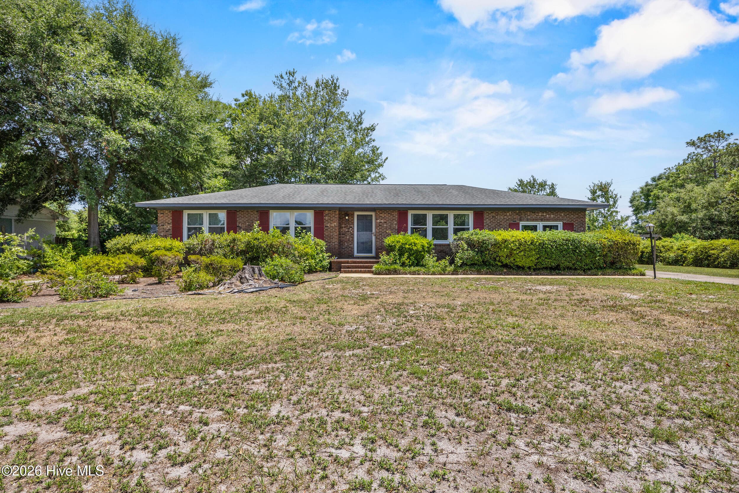 Front of 320 Ilex Drive, Wilmington, NC 28412