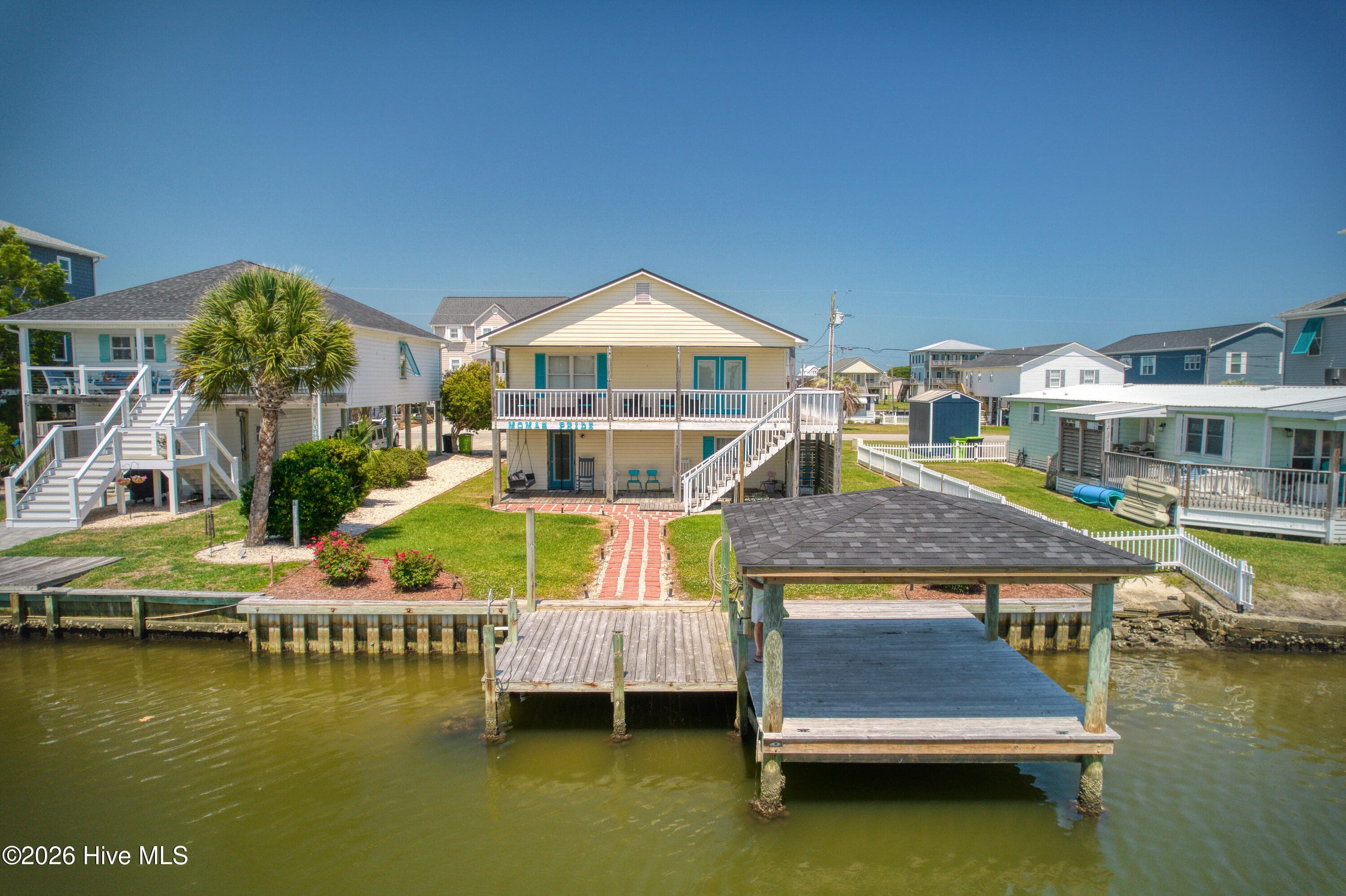 Exterior of 1041 1st Street, Surf City, NC 28445