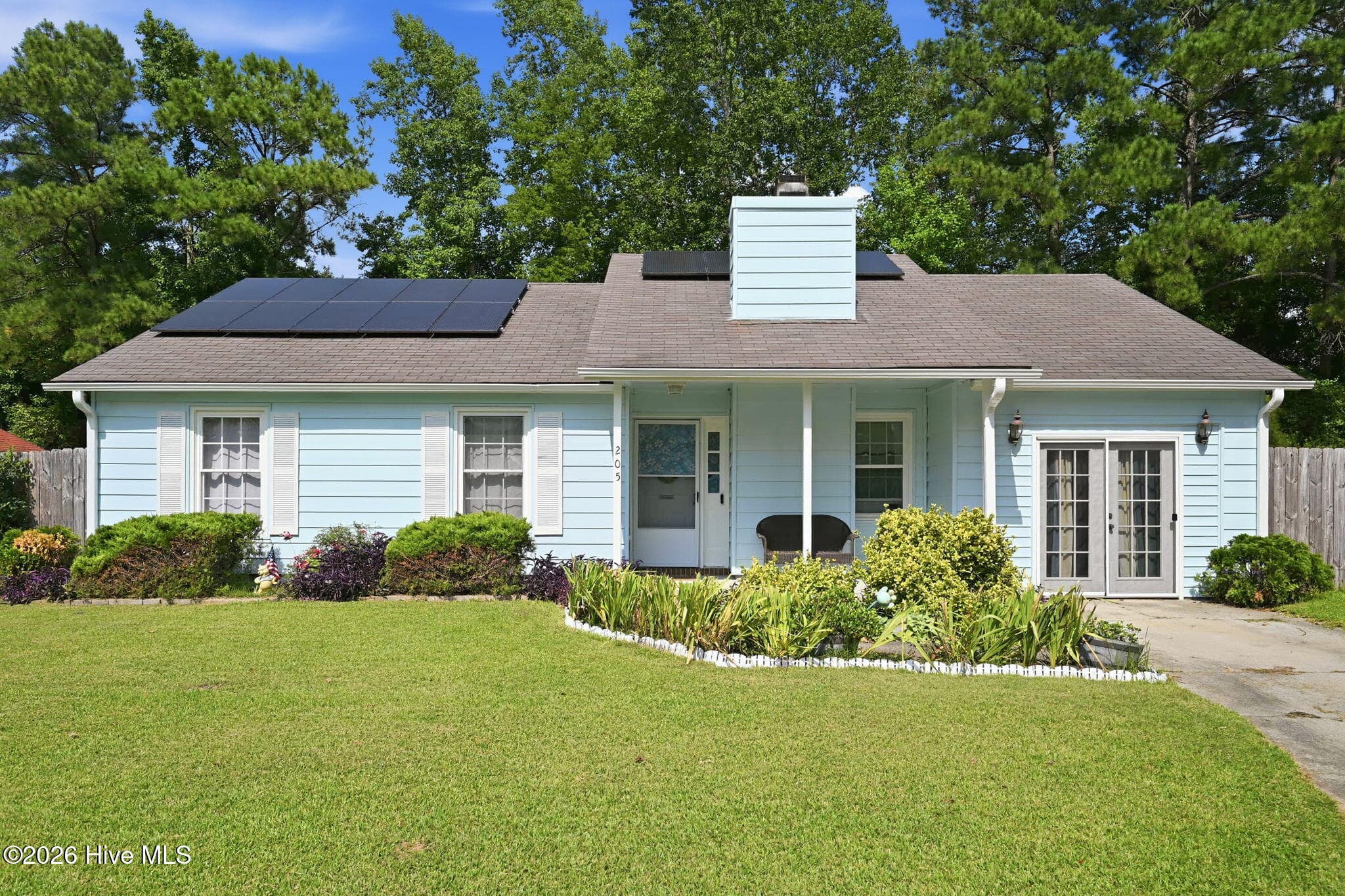 Front of 205 Meadow Lane, Jacksonville, NC 28546
