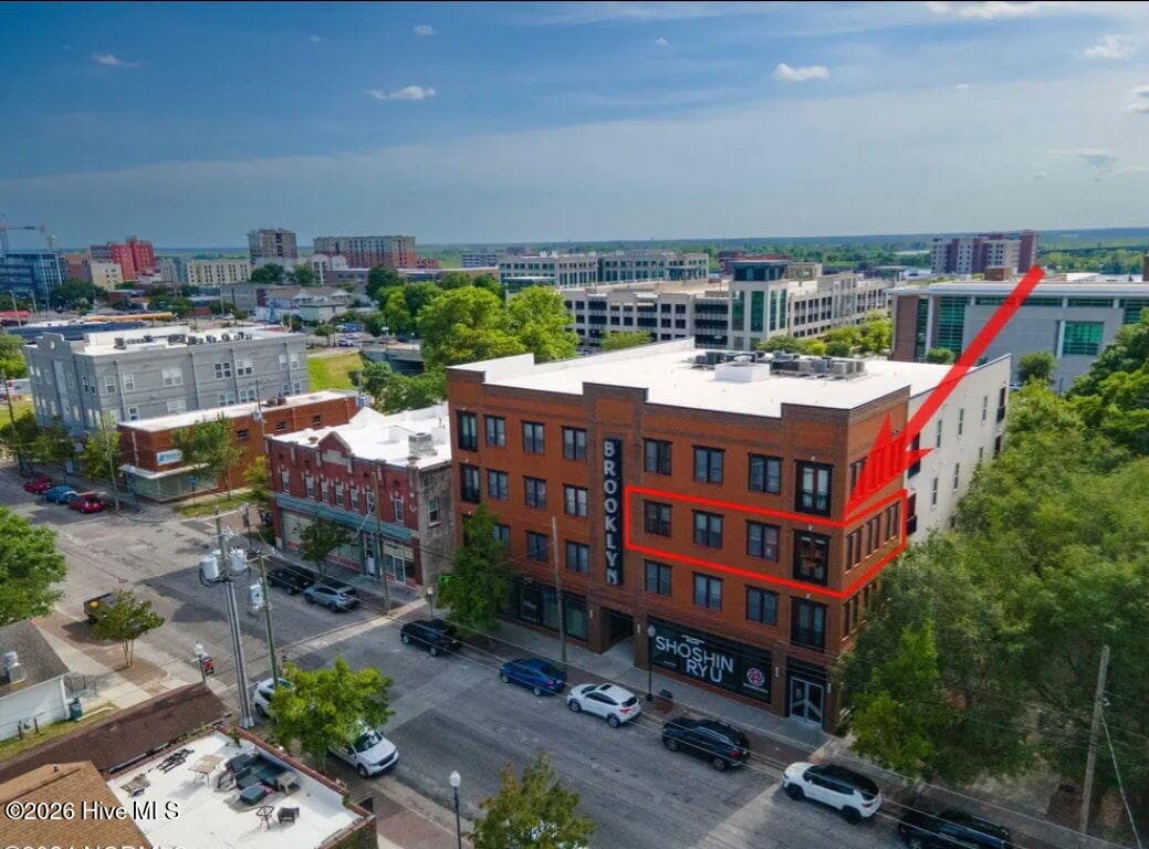 Front of 709 N 4th Street Ste 302, Wilmington, NC 28401