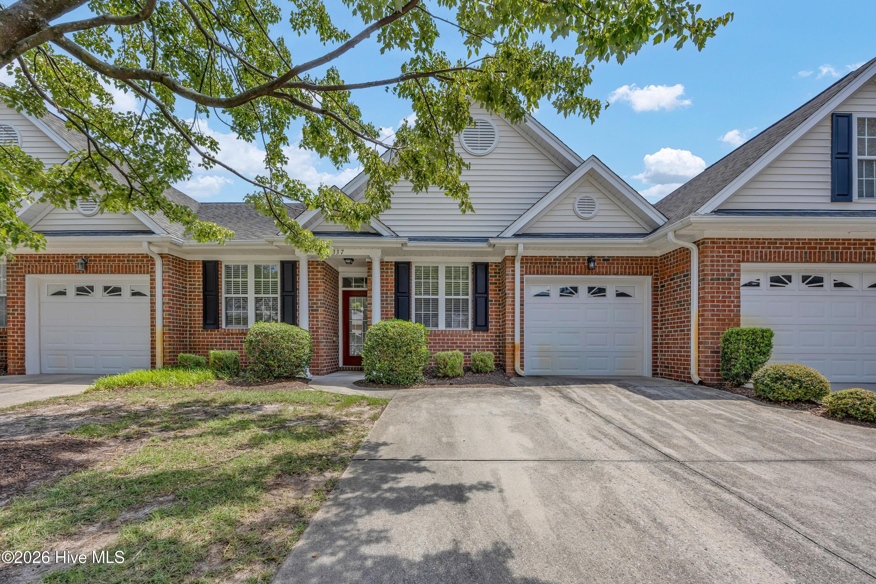Front of 337 Monlandil Drive, Wilmington, NC 28403