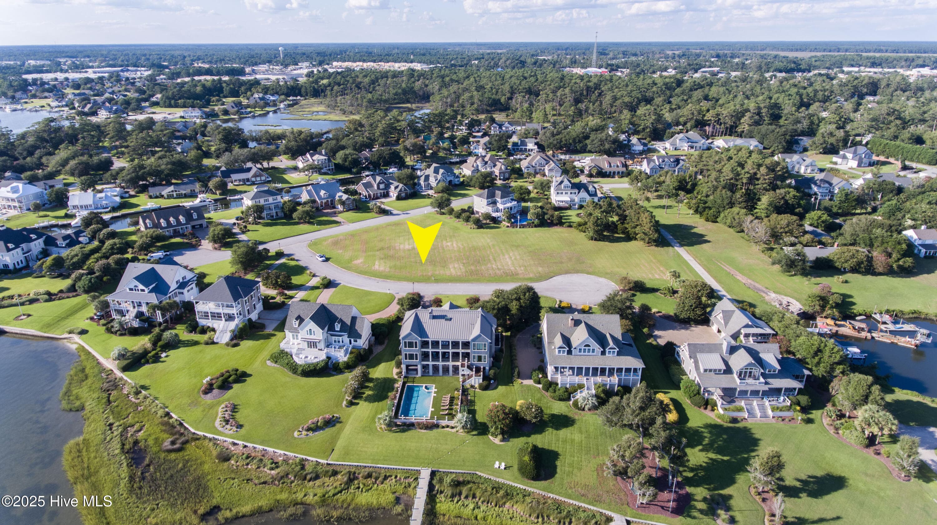 Exterior of 5217 Driftwood Lane, Morehead City, NC 28557