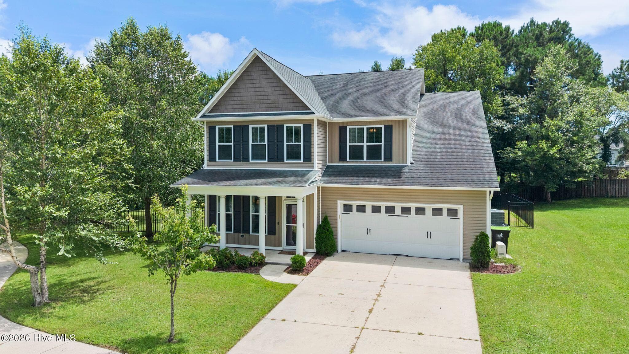 Exterior of 115 Bunchberry Court, Hampstead, NC 28443