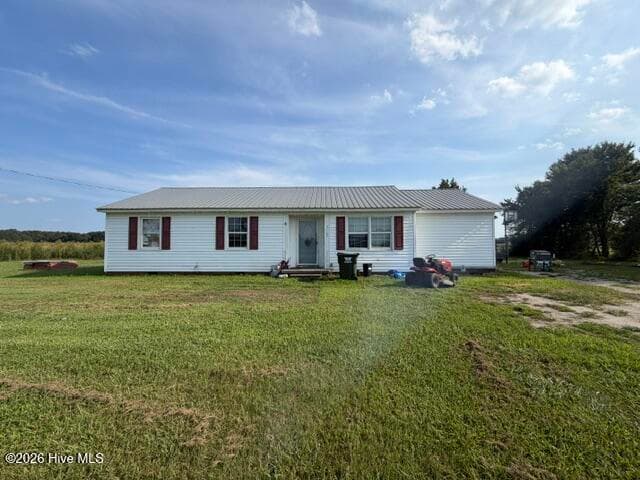 Front of 7167 Highway 41 W, Trenton, NC 28585