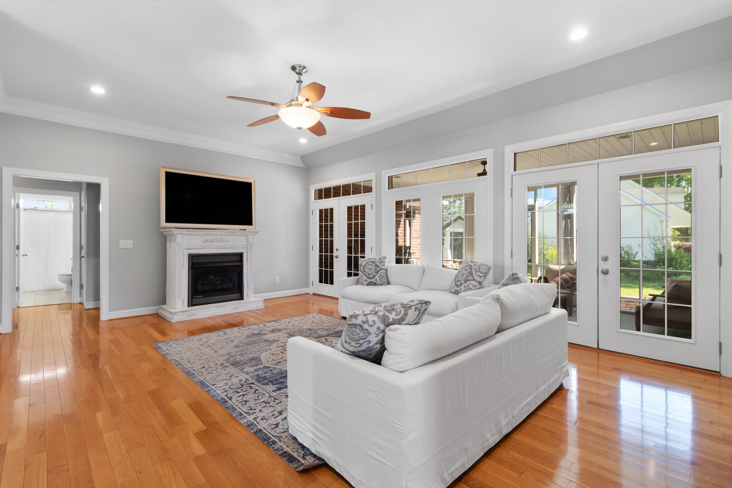 How Do I Find Professional Home Staging Services in My Local Area?